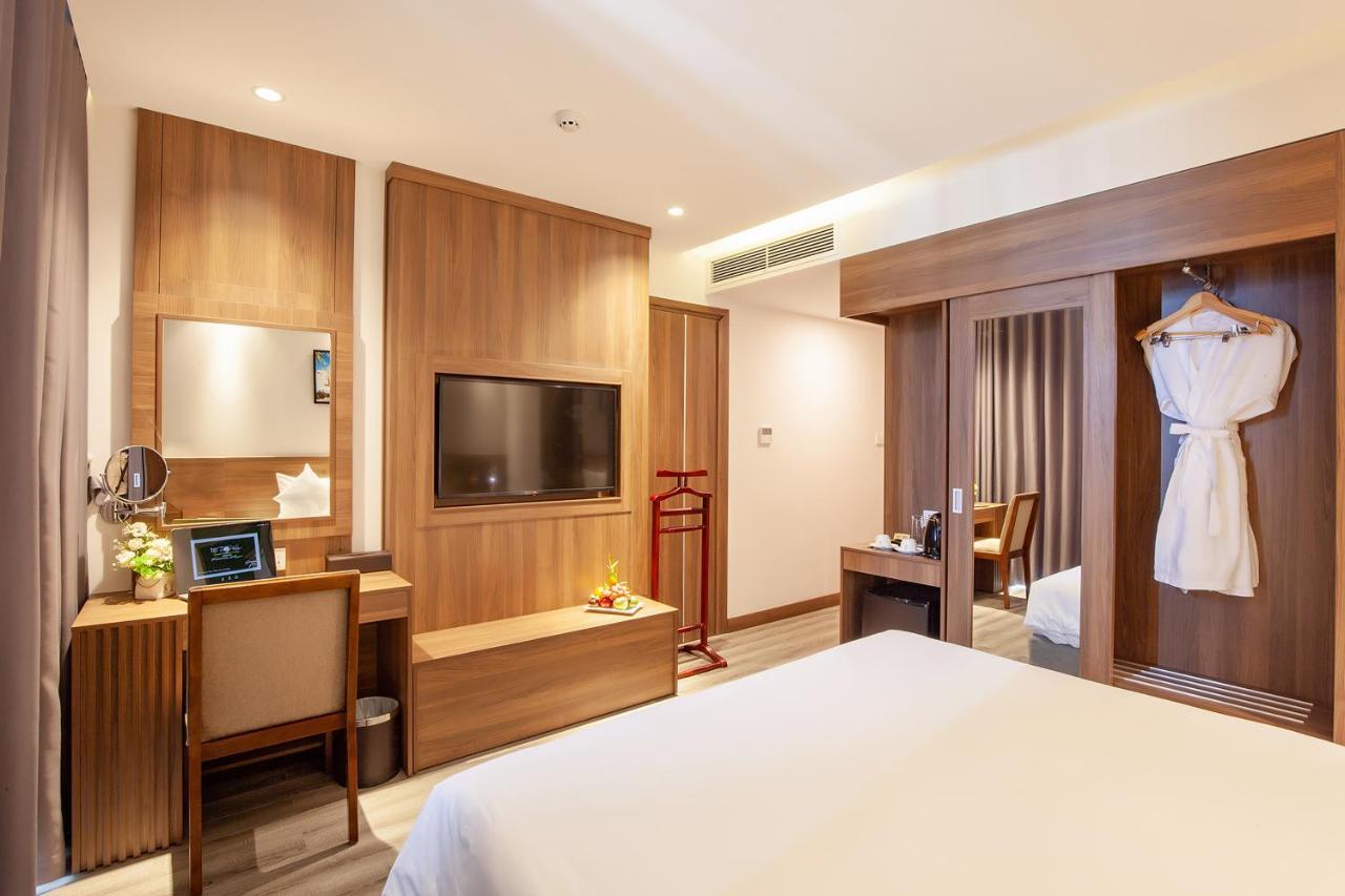 Merlot Hotel Nha Trang Exterior photo